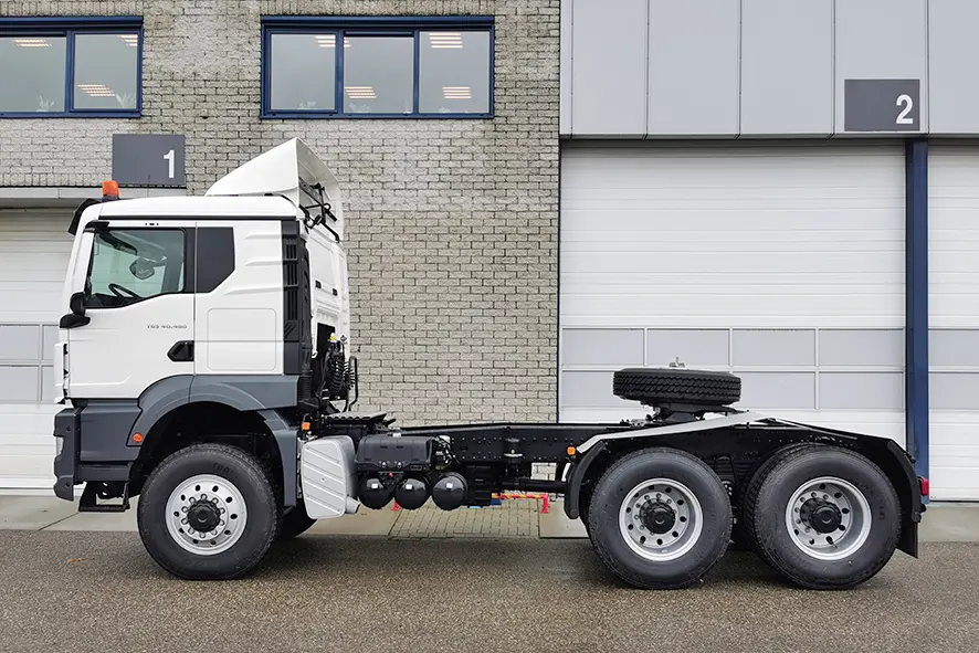 MAN TGS 40.480 BB SA 6x6 Tractor Head 4