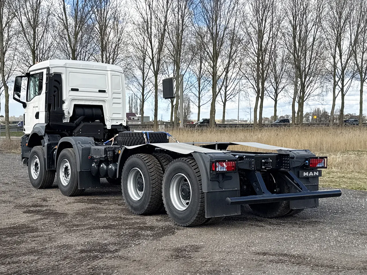 MAN TGS 41.400 BB CH 8x4 Chassis Cabin