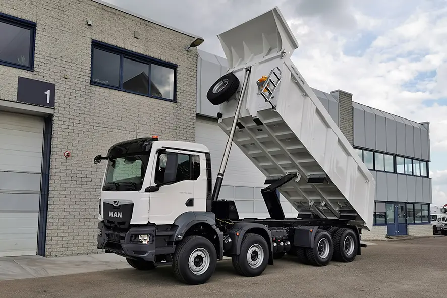 MAN TGS 41.400 BB CH Benne basculante 8x4 15