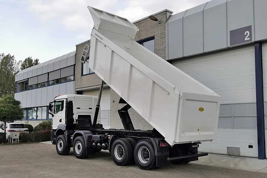 MAN TGS 41.400 BB CH Benne basculante 8x4 17