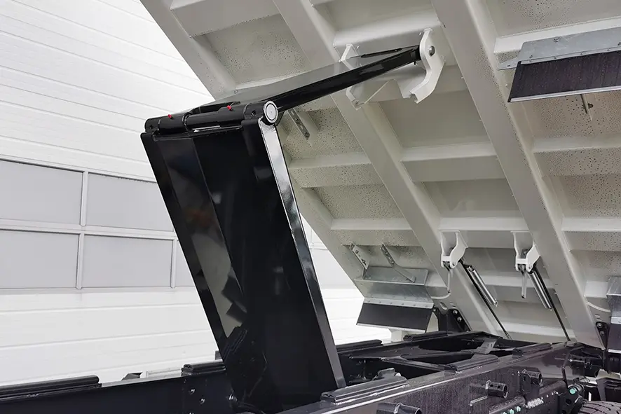 MAN TGS 41.400 BB CH 8x4 Tipper Truck 18