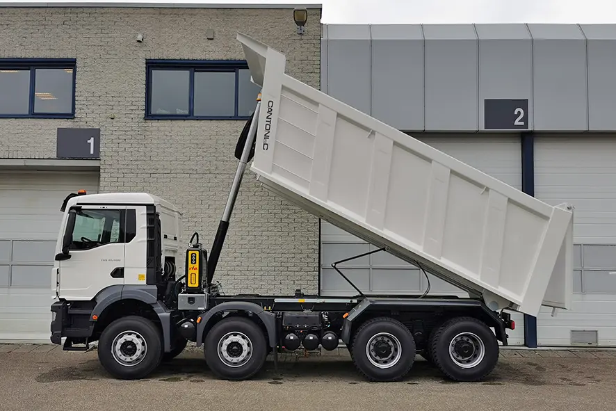 MAN TGS 41.400 BB CH 8x4 Tipper Truck 4