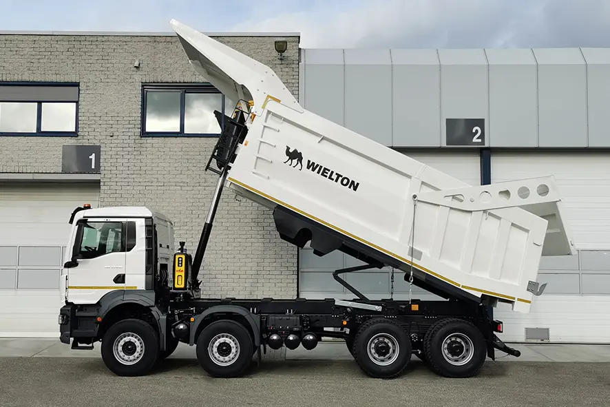 MAN TGS 41.400 BB CH 8x4 Tipper Truck 4