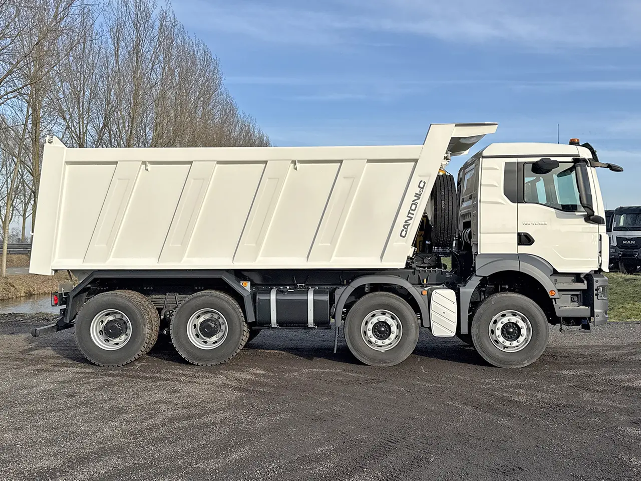 MAN TGS 41.400 BB CH 8x4 Tipper Truck 6
