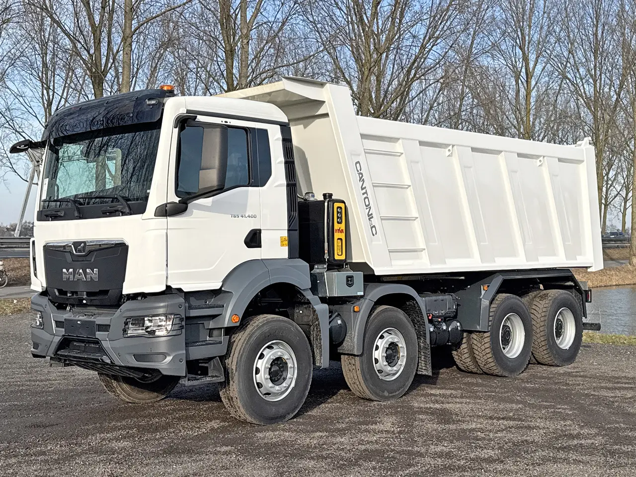 MAN TGS 41.400 BB CH 8x4 Tipper Truck 9