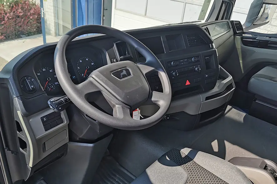 MAN TGS 41.400 BB CH 8x4 Tipper Truck 3