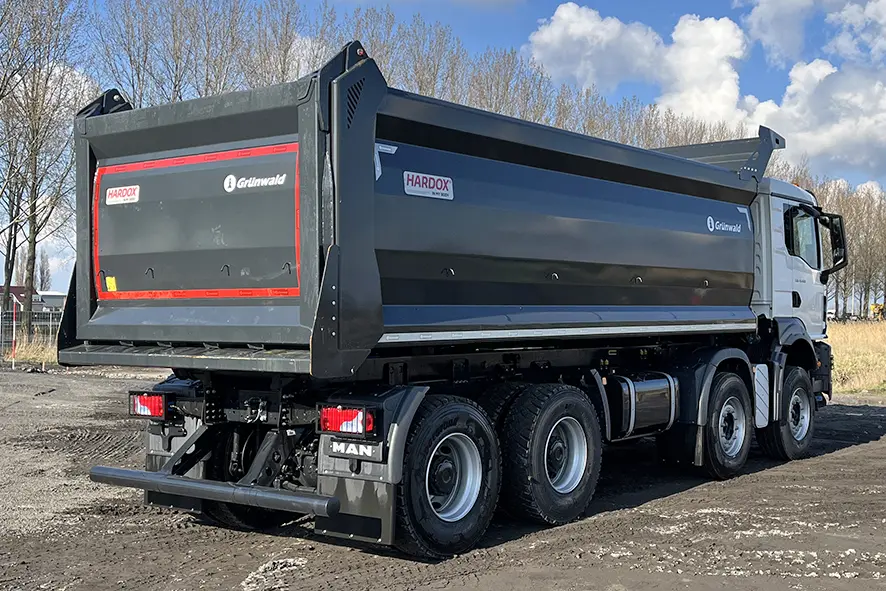 MAN TGS 41.400 BB CH 8x4 Tipper Truck 5