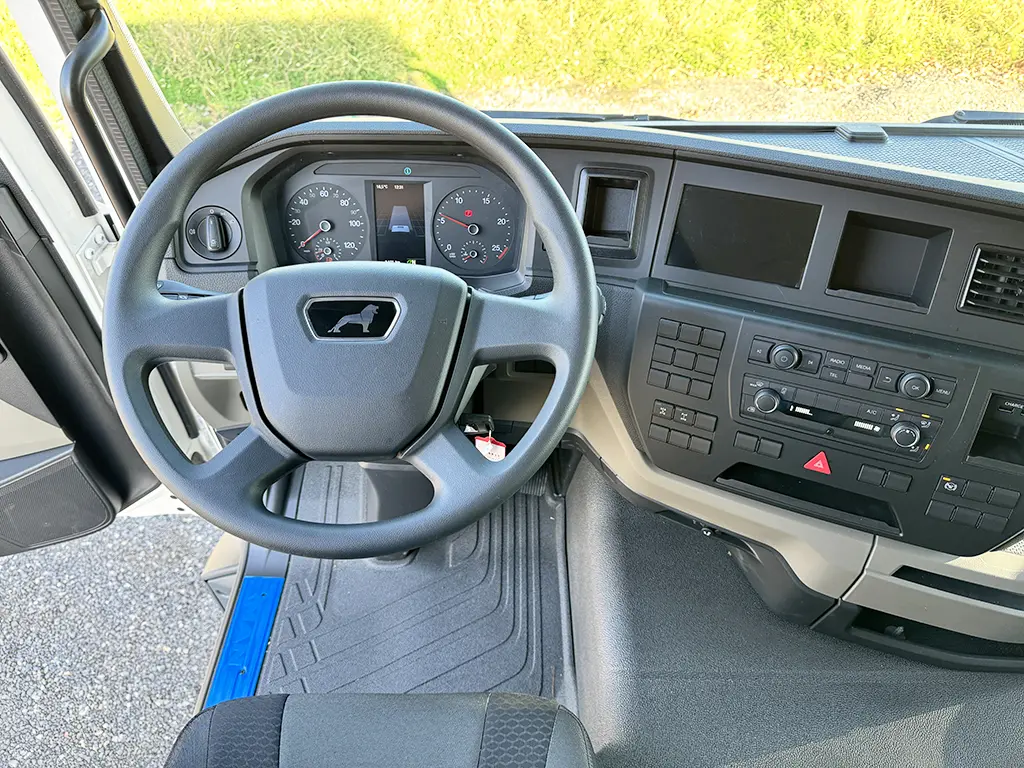 MAN TGS 41.400 BB CH 8x4 Tipper Truck 9