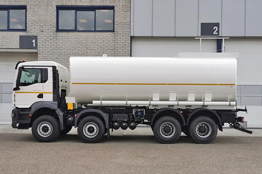 MAN TGS 41.400 BB CH Water Tank Truck 8x4 4