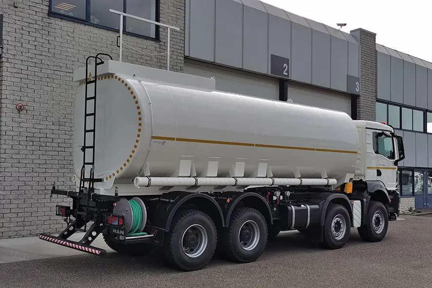 MAN TGS 41.400 BB CH Water Tank Truck 8x4 5