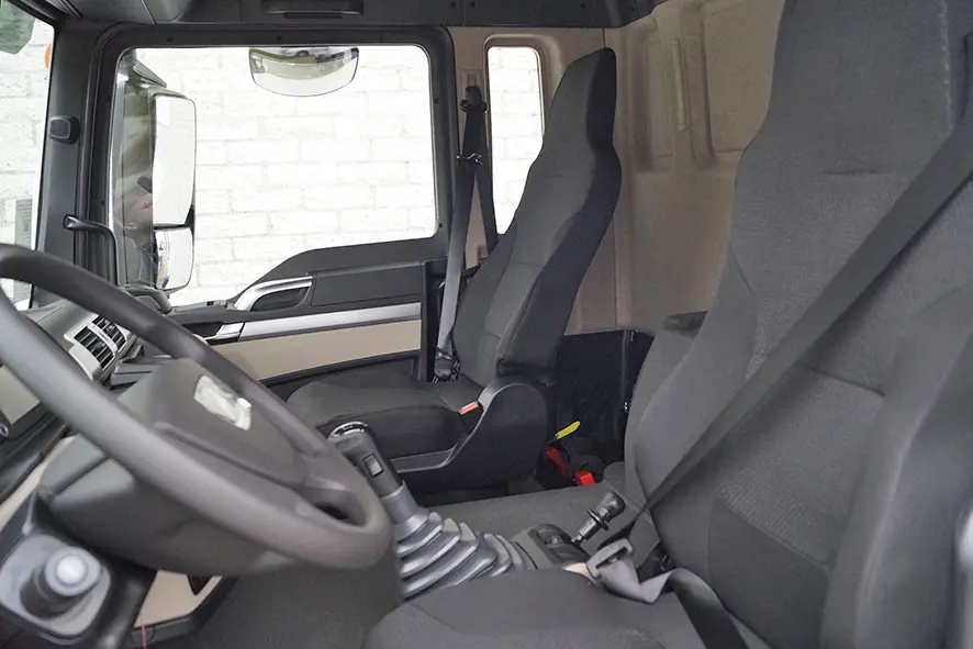 MAN TGS 41.400 BB-WW 8x4 Chassis Cabin 9