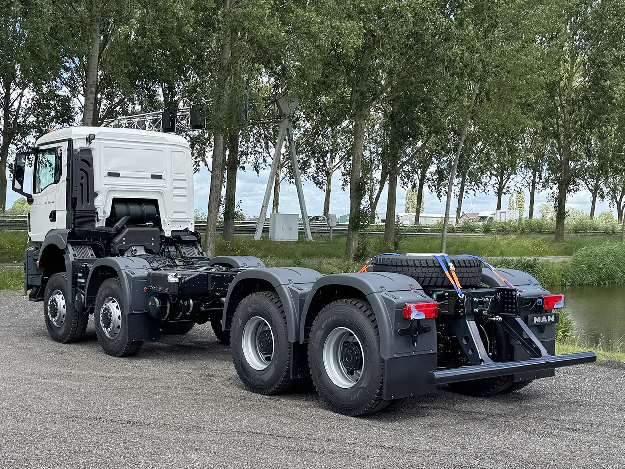 MAN TGS 41.440 BB CH Chassis Cabin 8x8 2