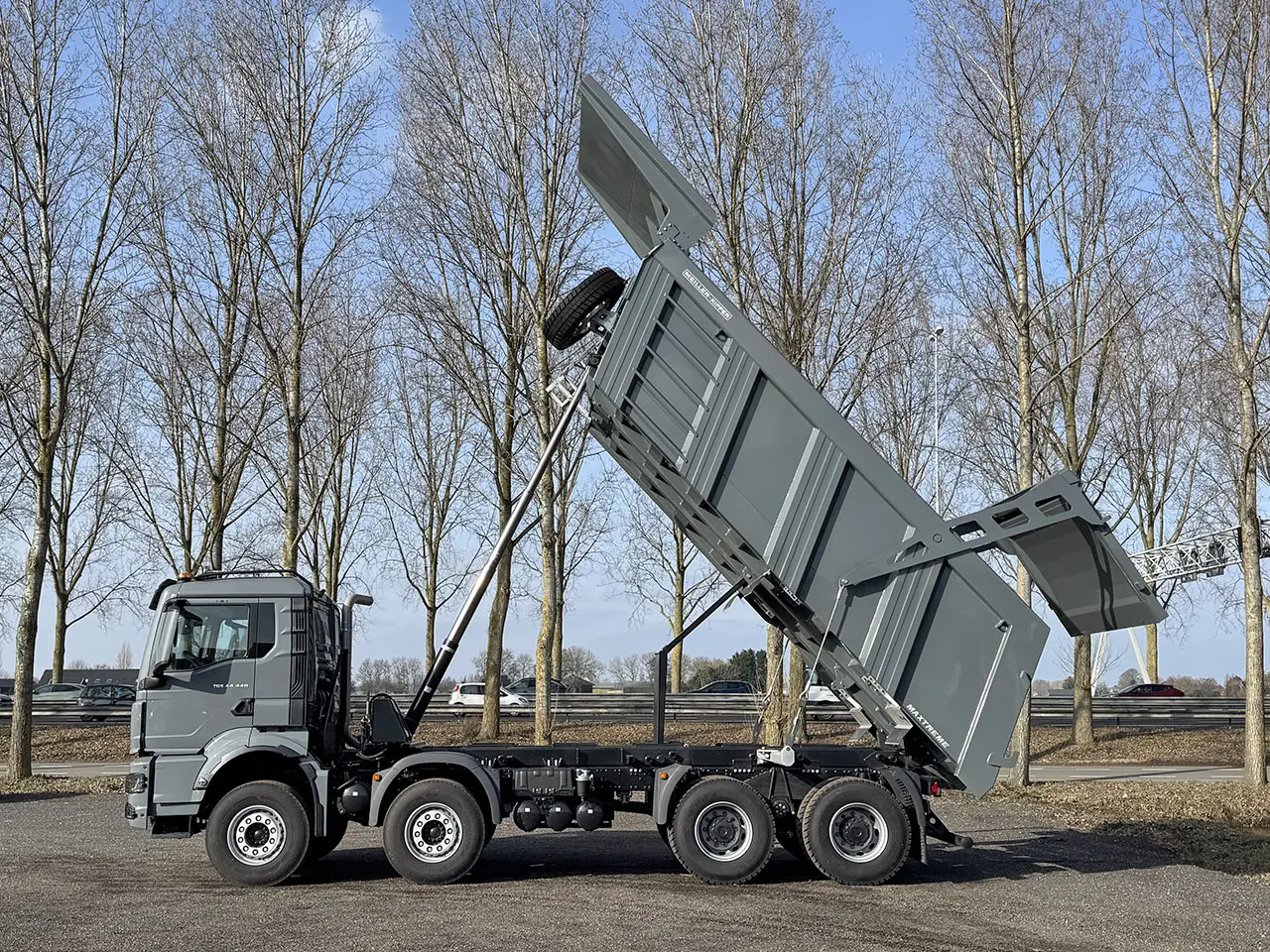 MAN TGS 44.440 BB CH 8x4 Tipper Truck 10