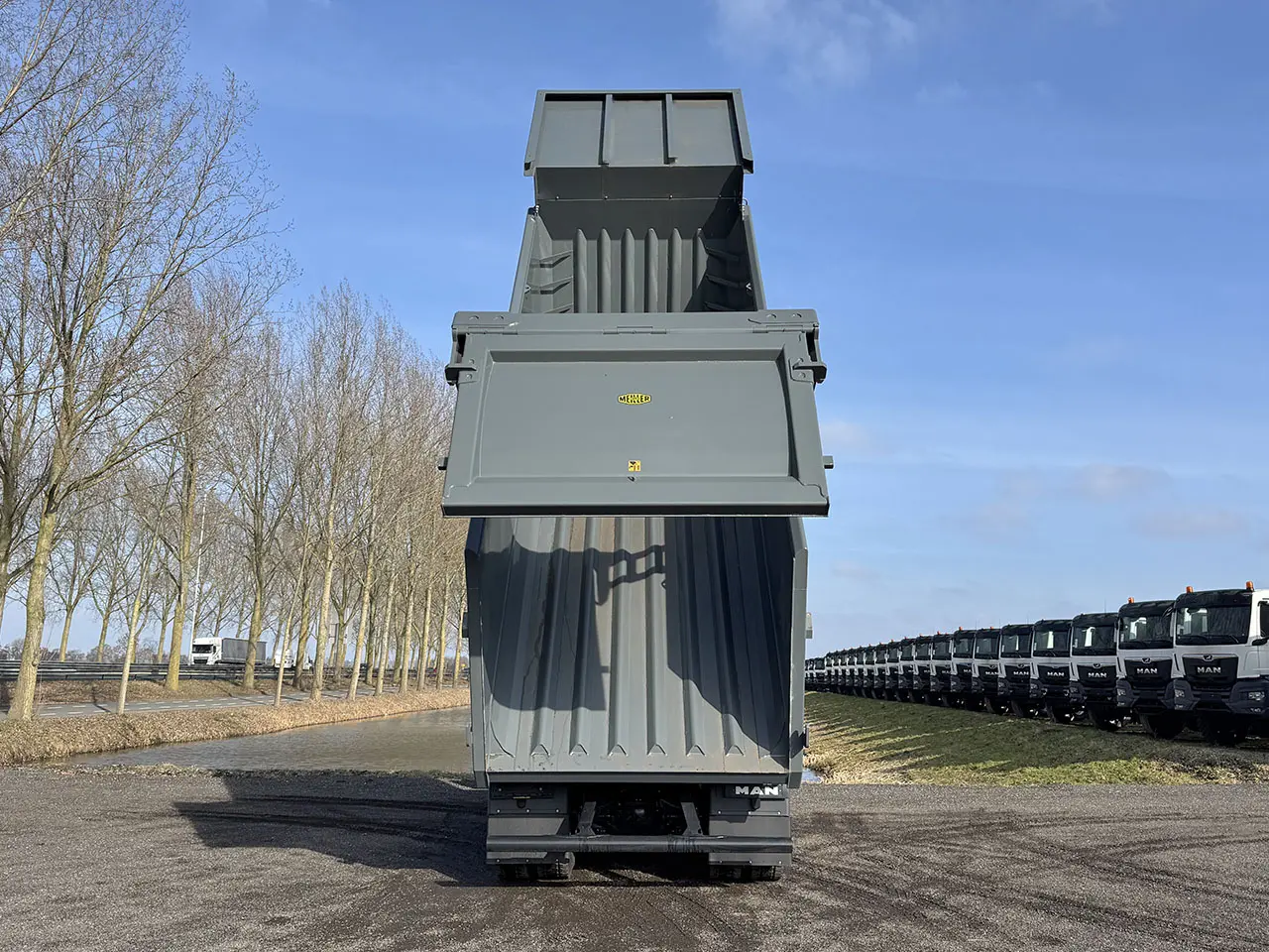 MAN TGS 44.440 BB CH 8x4 Tipper Truck 22