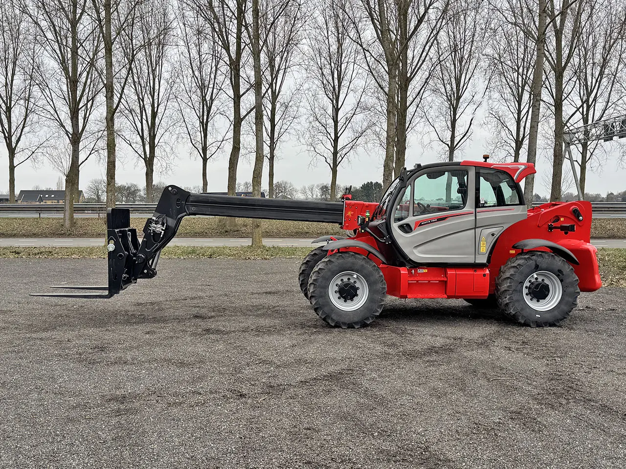 Manitou MHT-X 790 Telehandler 4x4 18