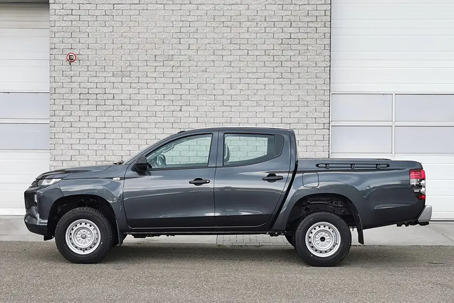 Mitsubishi L200 GL 4x4 Double Cab Pick-up 4