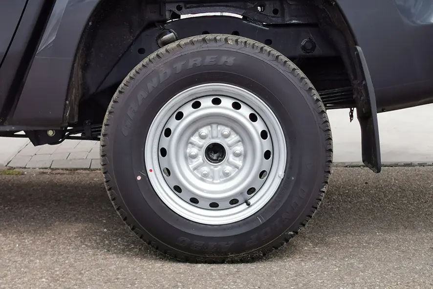 Mitsubishi L200 GL Pick-up cabine double 4x4 12