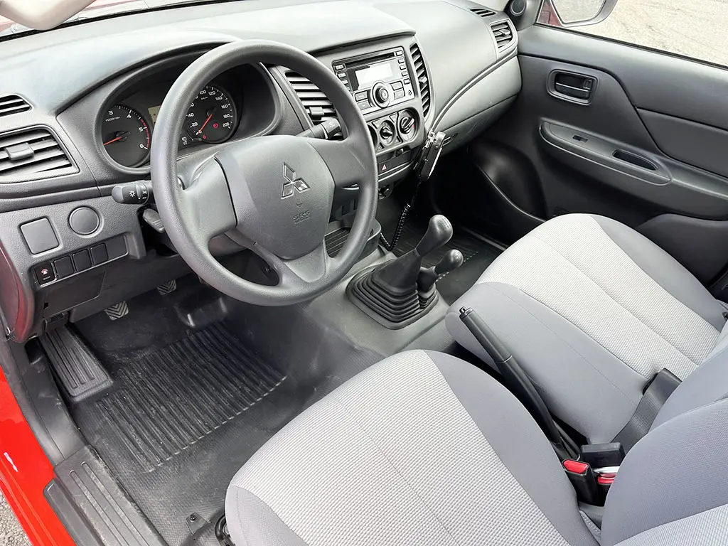 Mitsubishi L200 GL 4x4 Fire Fighting Vehicle 3