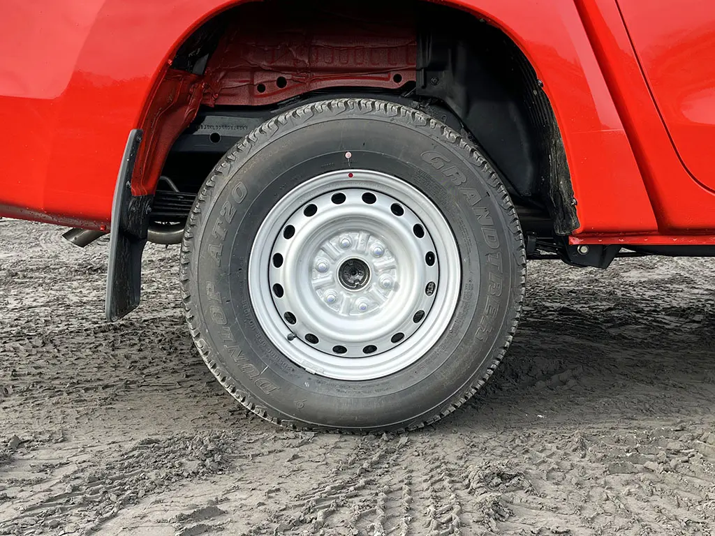 Mitsubishi L200 GL 4x4 Fire Fighting Vehicle 16