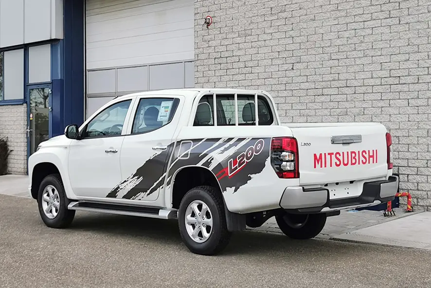 Mitsubishi L200 GLX Double Cab Pick-up 4x4