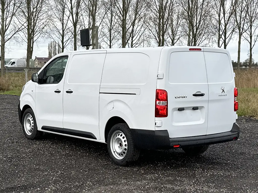 Peugeot Expert Cargo XL L3 4x2 Closed Van 2