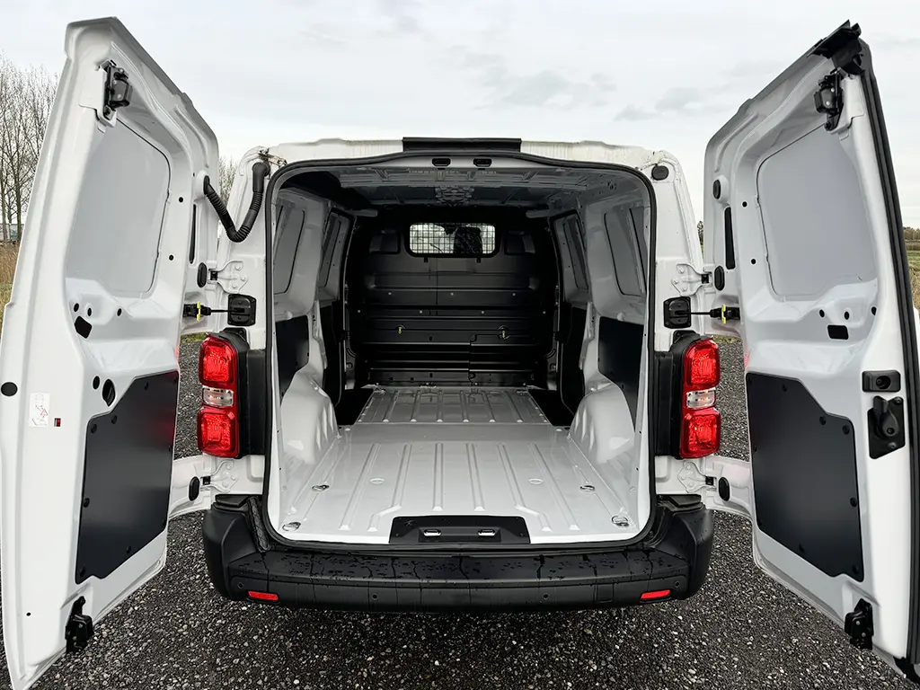 Peugeot Expert Cargo XL L3 4x2 Closed Van 13