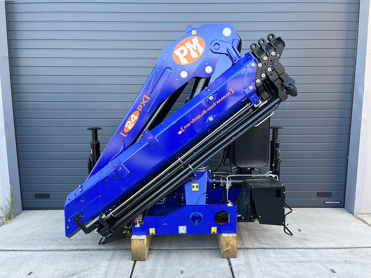 PM 24024PX Truck Crane