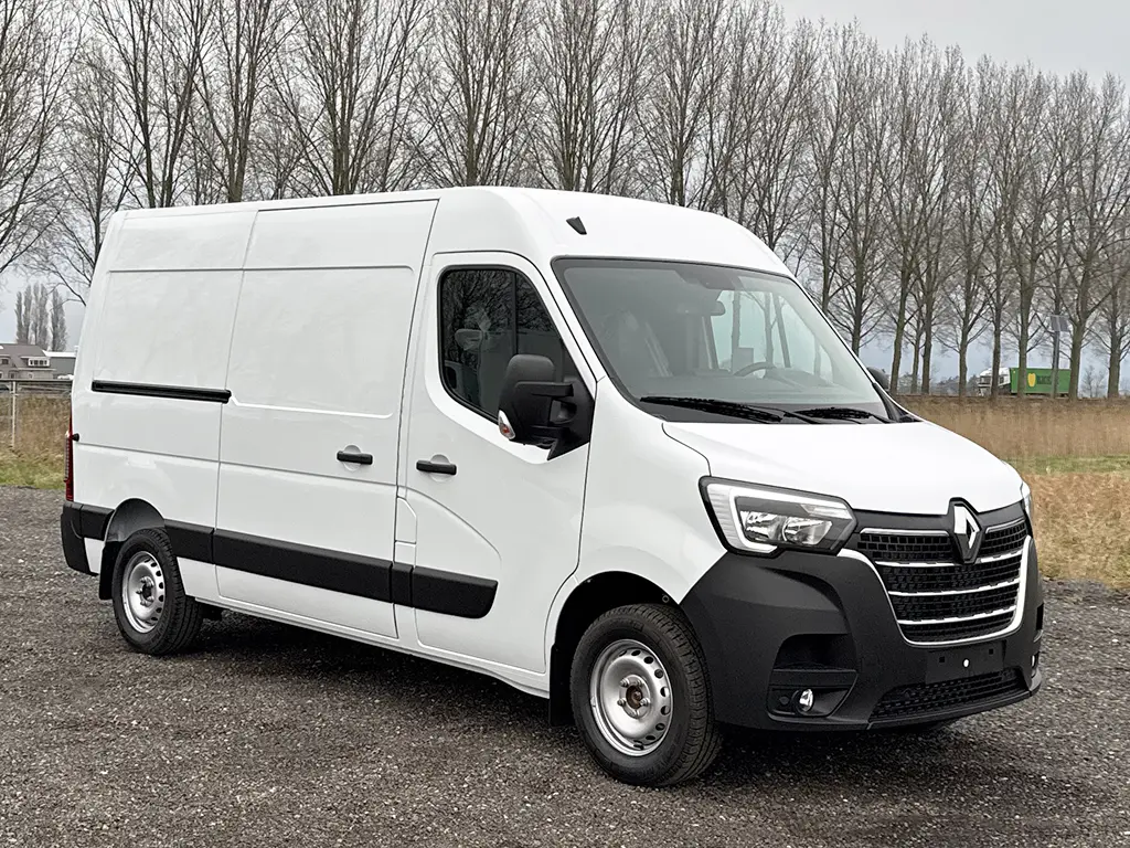 Renault Master L2H2 4x2 Closed Van