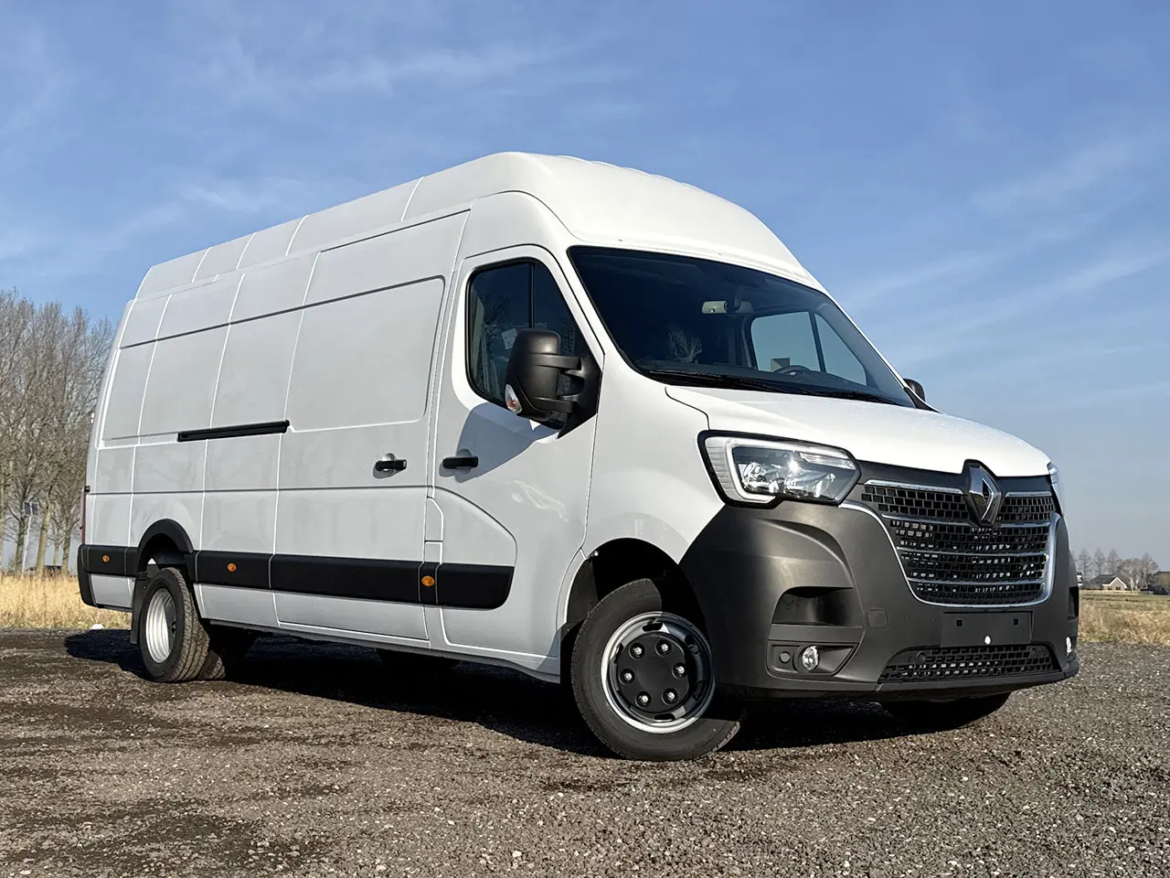 Renault Master L4H3 4x2 Closed Van 4