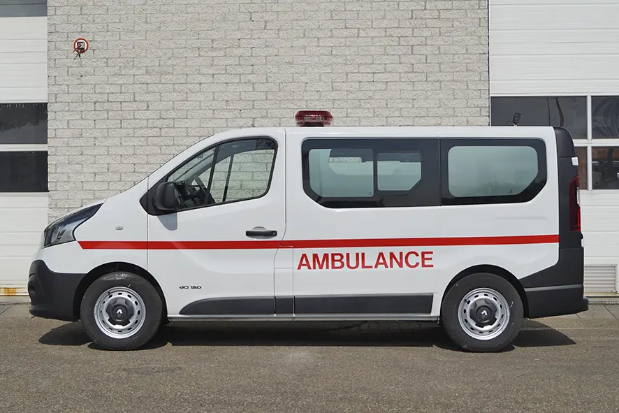 Renault Trafic dCi 120 L1H1 Ambulance Van 4x2 4