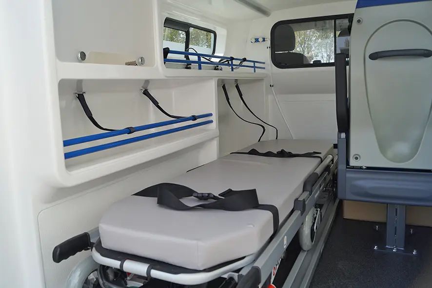 Renault Trafic dCi 120 L1H1 4x2 Ambulance Van 9