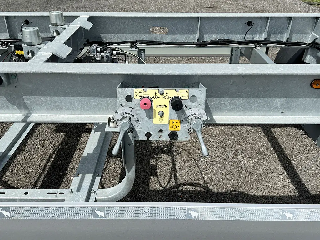 Schmitz Cargobull A.WF 18/L Flatbed Drawbar Trailer Twistlocks 2-Axle 12