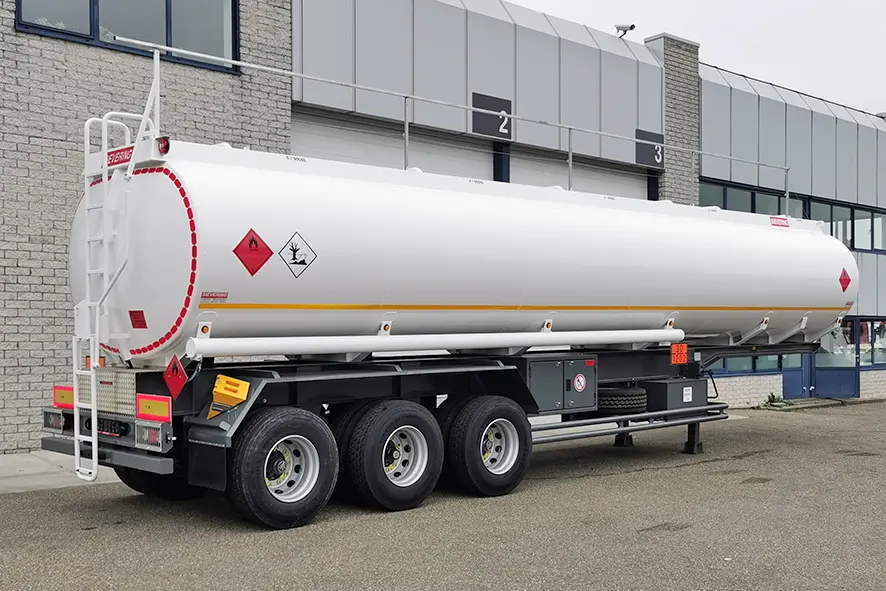 Sievering TSA45-5 ADR Fuel Tank Trailer 3-Axle 4
