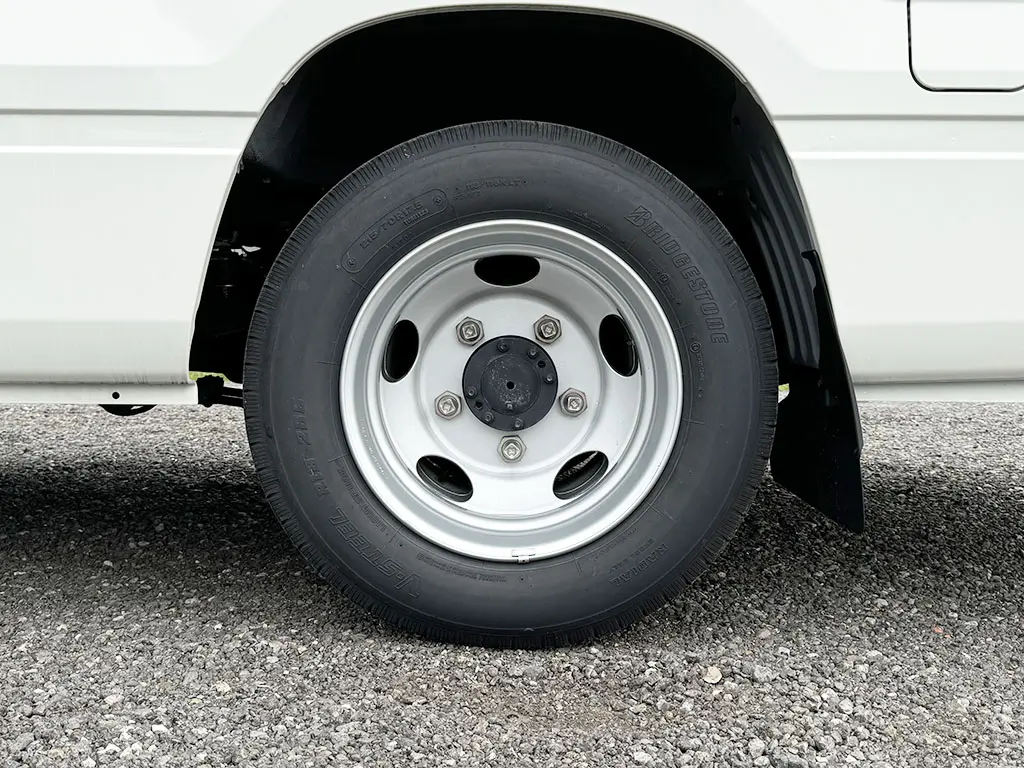 Toyota Coaster 23S High Roof Midi bus 4x2 17