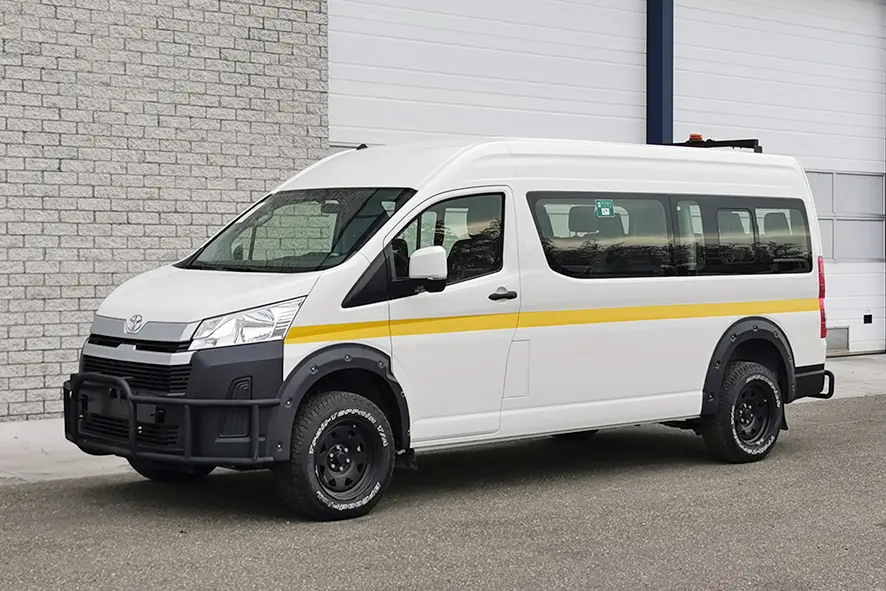 Toyota Hiace GL High Roof 4x4 Mini Bus 8