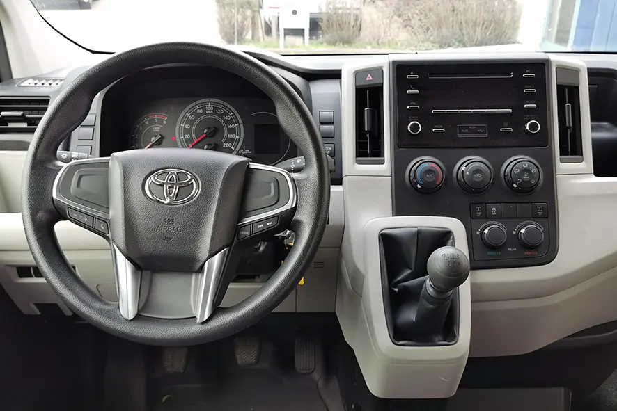 Toyota Hiace GL High Roof 4x4 Mini Bus 9