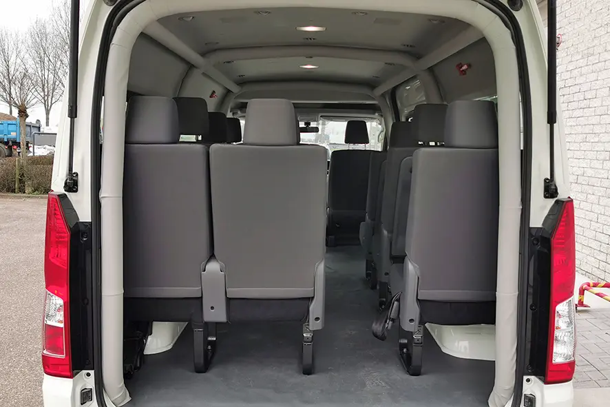 Toyota Hiace GL High Roof 4x4 Mini Bus 13