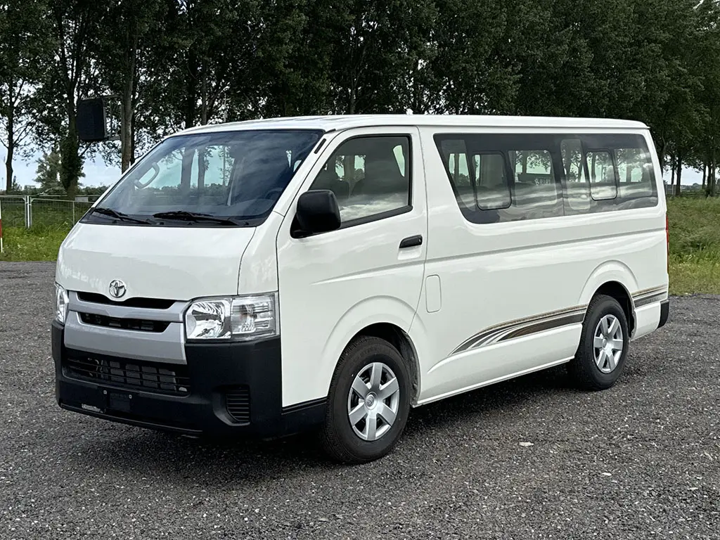 Toyota Hiace Standard 4x2 Mini Bus 7