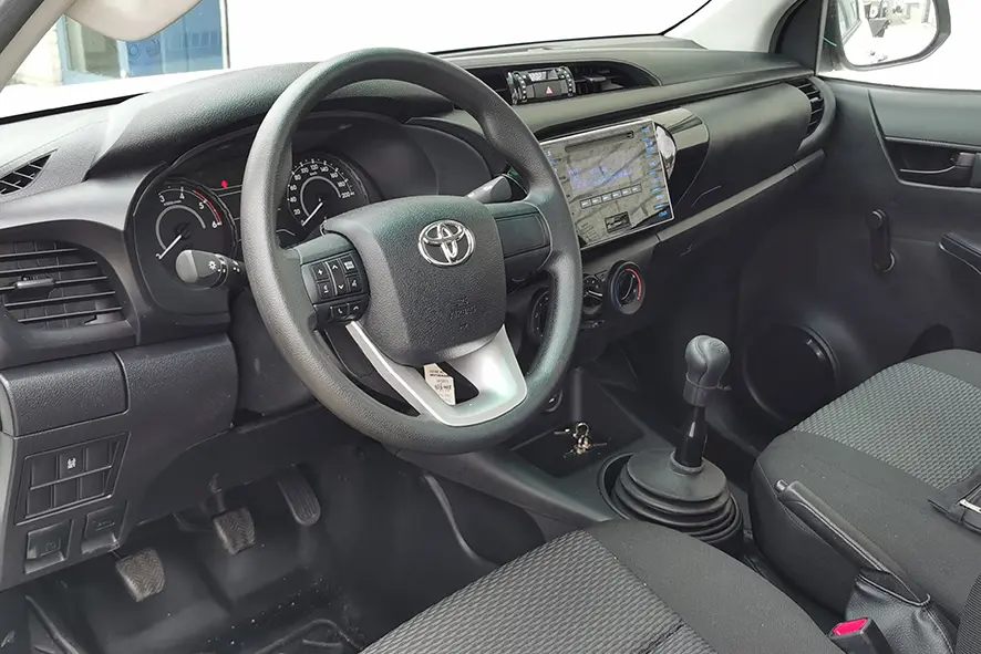 Toyota Hilux 2.4 DLX Aerial Platform 4x4 3
