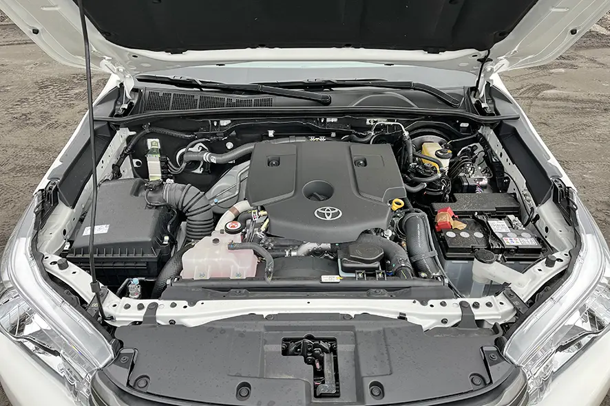 Toyota Hilux 2.4 GD6 4x4 Double Cab Pick-up 12