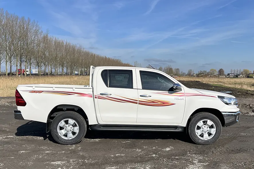 Toyota Hilux 2.4 GL 4x4 Armored 5