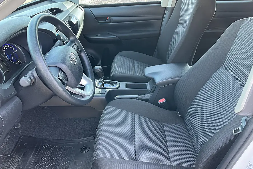 Toyota Hilux 2.4 GL 4x4 Armored 8