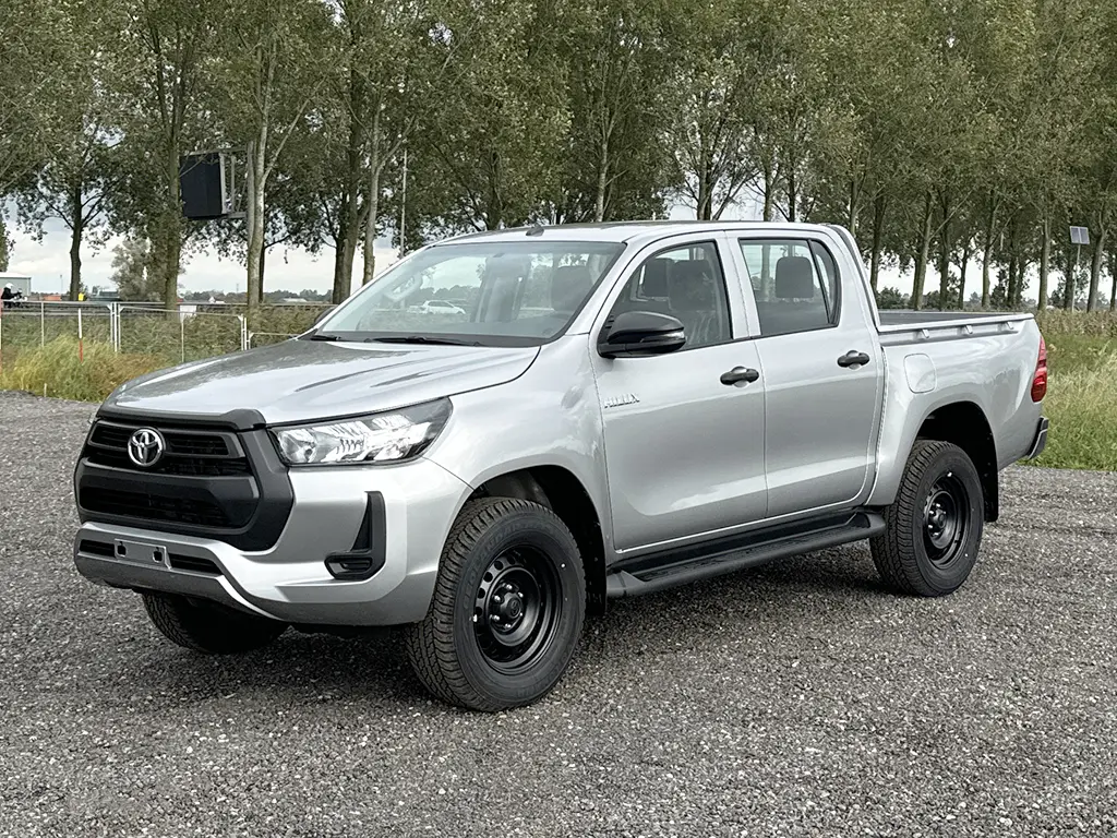 Toyota Hilux 2.4 GL Double Cab Pick-up 4x4 7