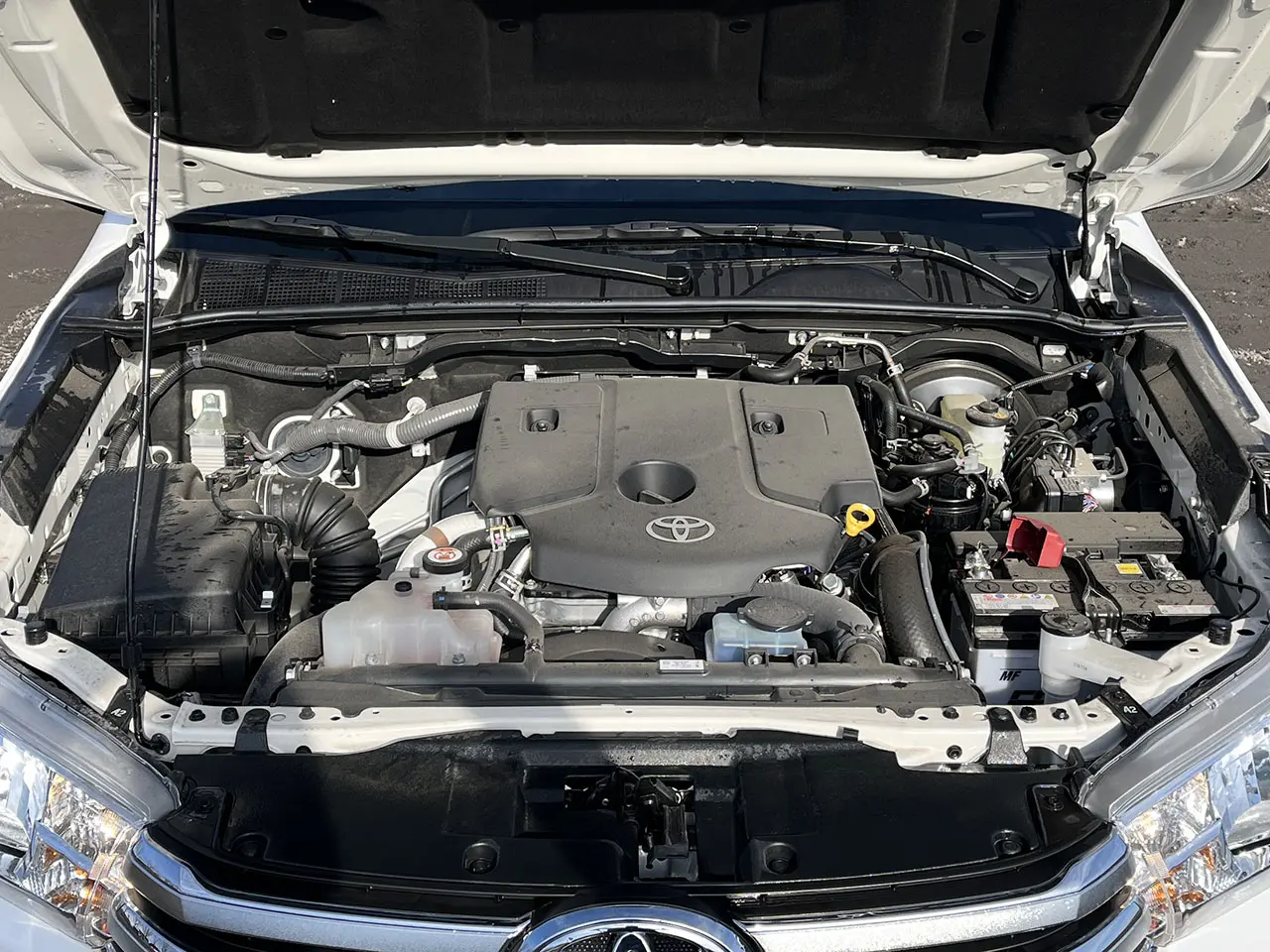 Toyota Hilux 2.4D 4x4 Double Cab Pick-up 12