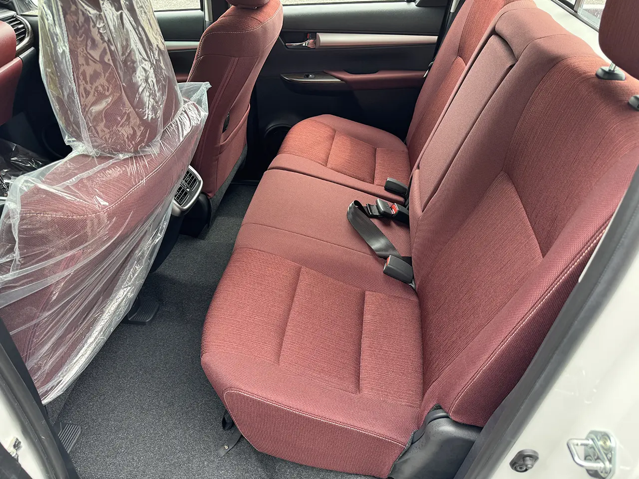 Toyota Hilux 2.7 LPG Double Cab Pick-up 4x4 11