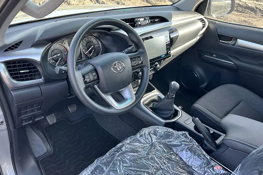 Toyota Hilux GLX T.DSL 4x4 Double Cab Pick-up 3