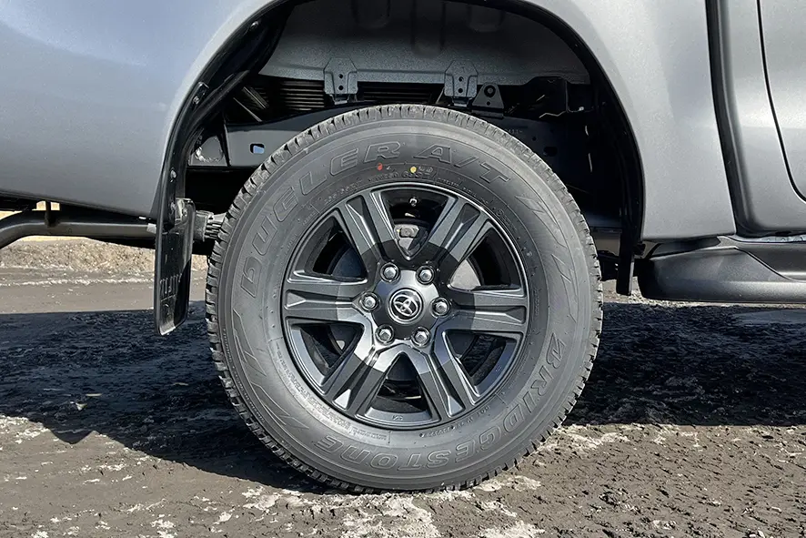 Toyota Hilux GLX T.DSL Double Cab Pick-up 4x4 14