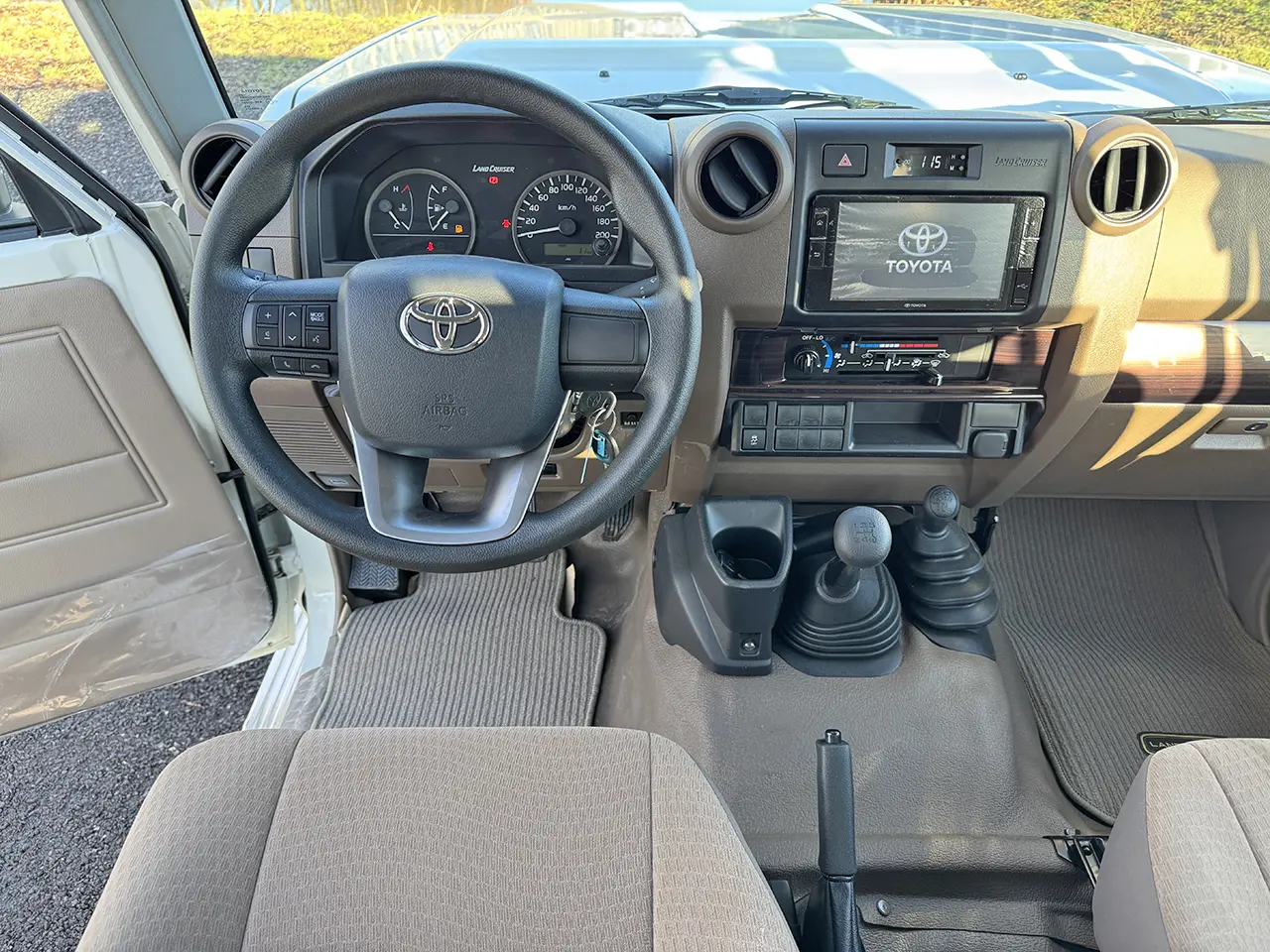 Toyota Land Cruiser GDJ79 4x4 Double Cab Pick-up 10