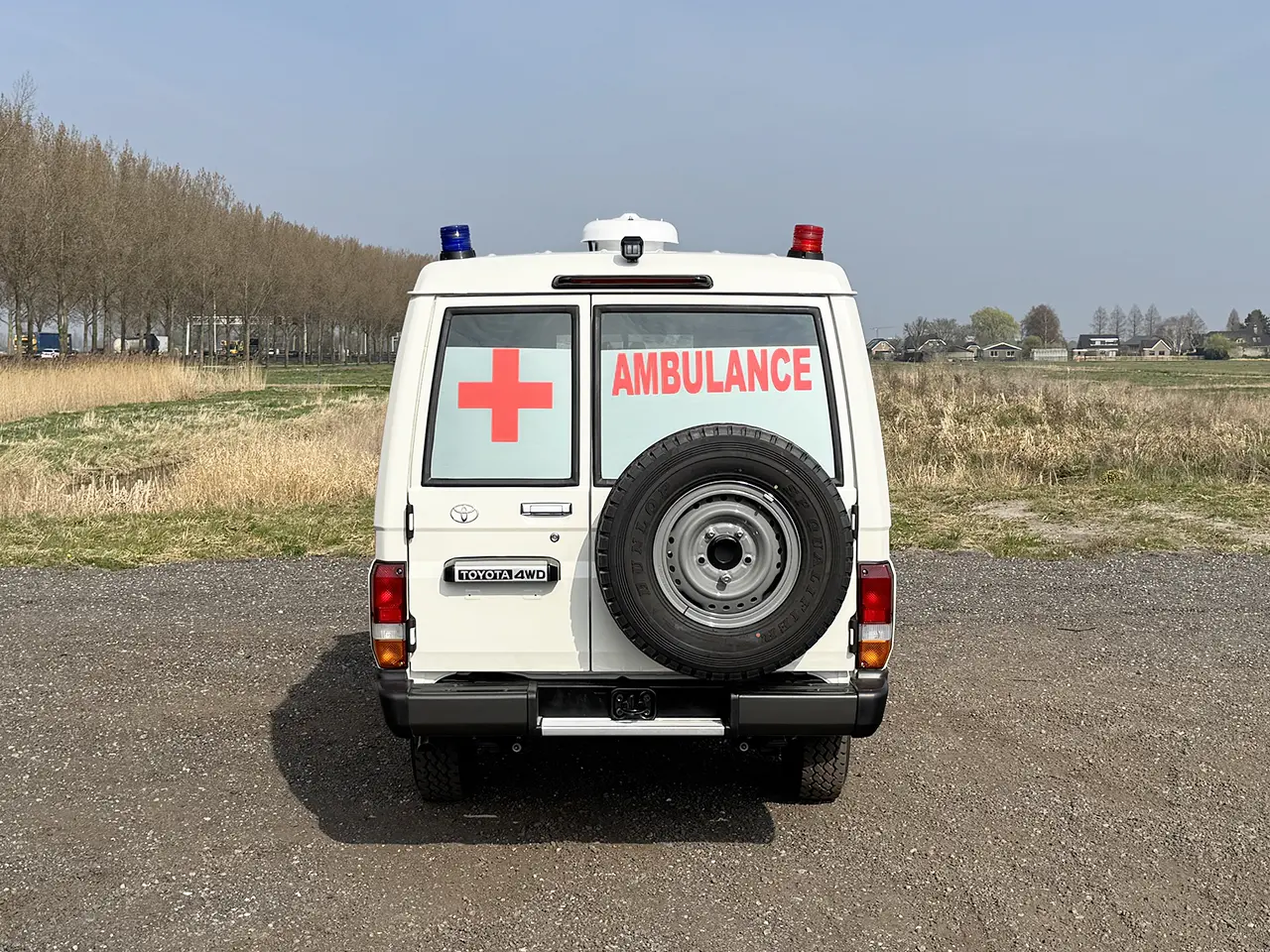 Toyota Land Cruiser HZJ78 4x4 Ambulance 12