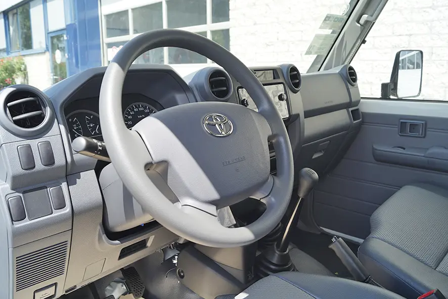 Toyota Land Cruiser HZJ78L Hard Top 4x4